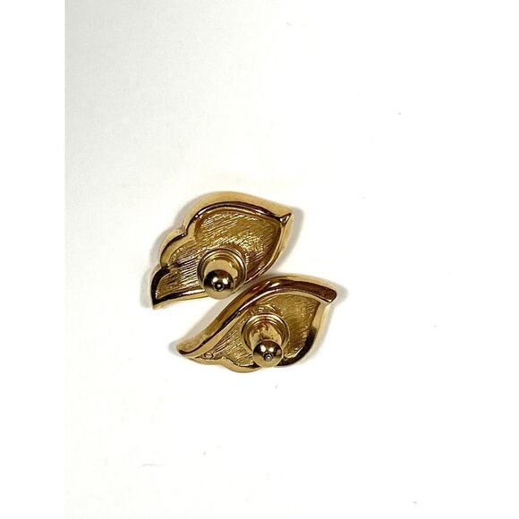 MONET Earrings Wing Cream Enamel Gold Tone. Vintage Signed - Picture 10 of 15